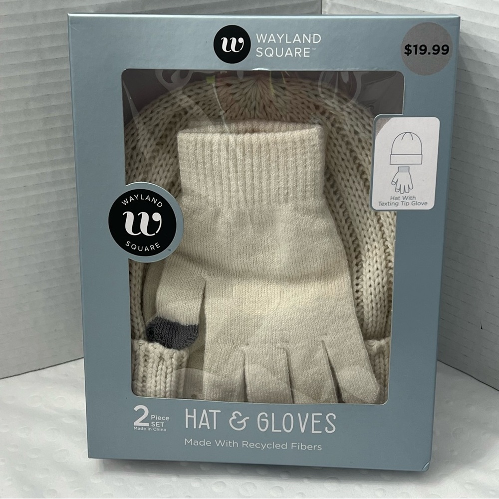 Wayland Square Women's 2-Pc Hat with‎ Texting Tip Gloves, Cream, NWT